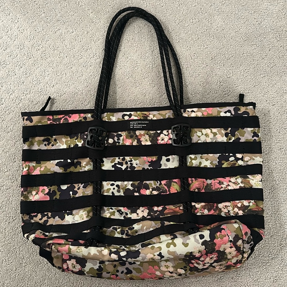 Nike AF-1 Air Force 1 Tote Bag Rare in Floral Camo